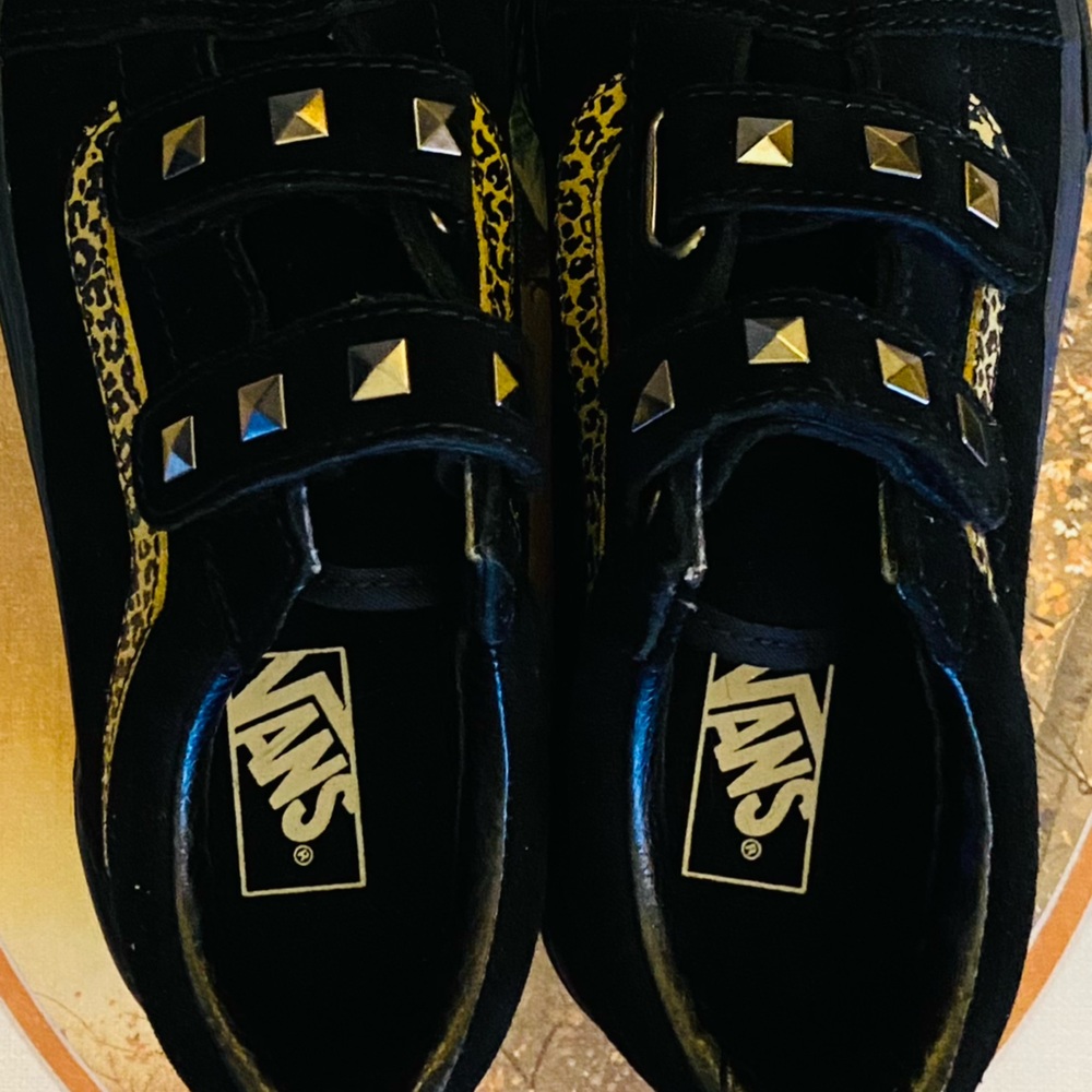 NWOT Sz-3 Youth Vans-Black Suede w/🐆Print & Small Studs-4 Grade School Age Kids🎄